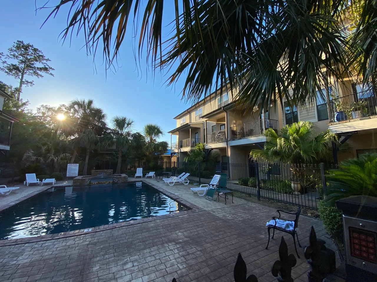 Pool with fountains and spa