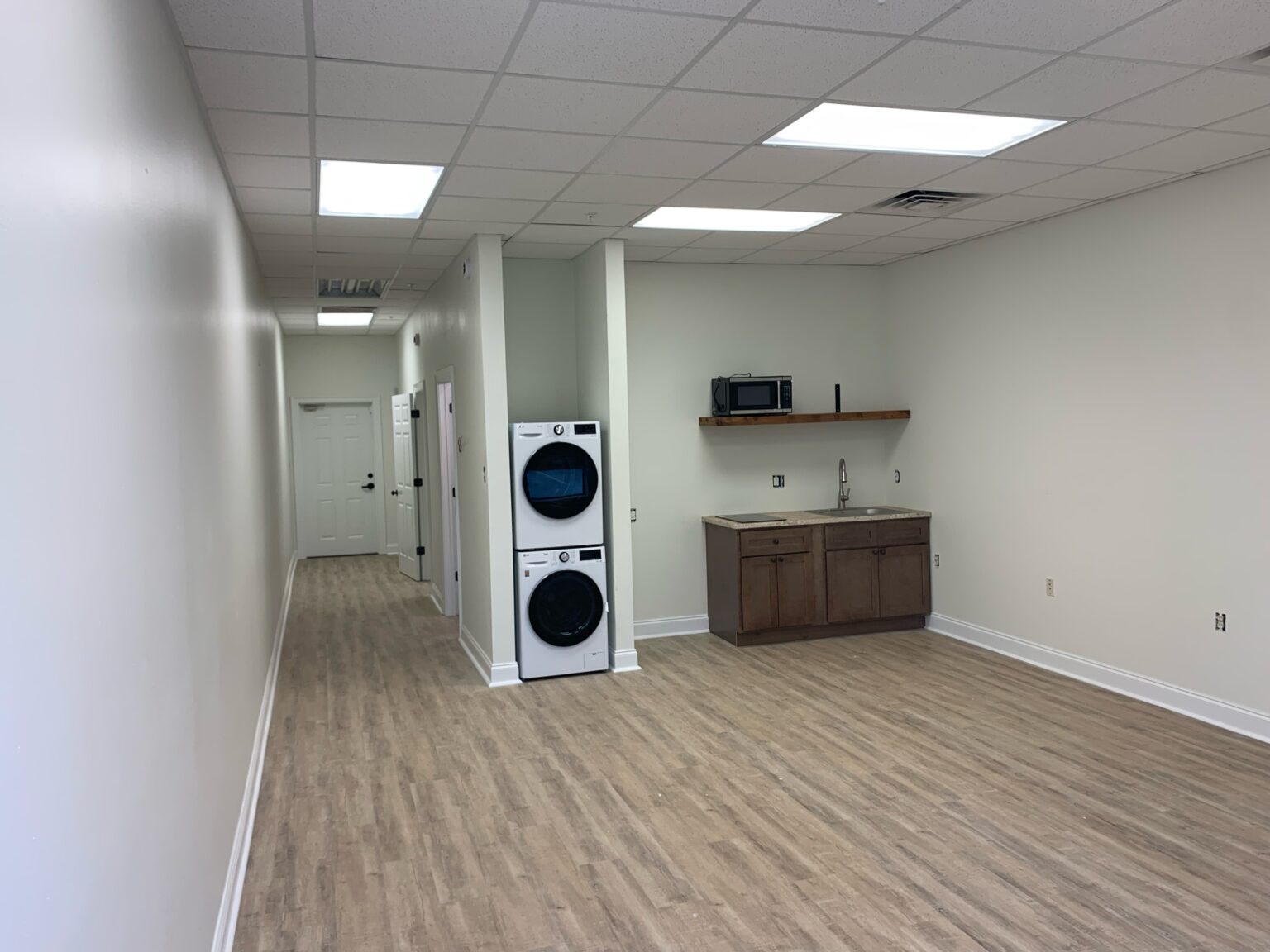 Prive - One Bedroom Pic 1